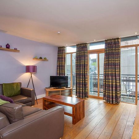 206 By The Bridge Apartment Инвернес Екстериор снимка